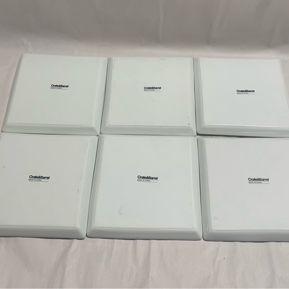 Crate&Barrel REINDEER Holiday Appetizer Dessert Plates. Discontinued. EUC - Picture 3 of 6